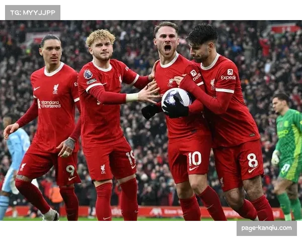 英超本赛季悬念提前白热化，半程前即贴身肉搏